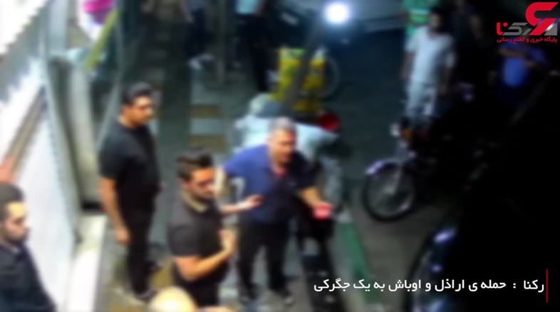 فیلم وحشتناک حمله شرور خطرناک تهران به مغازه جگرکی او هنگام فرار در فرودگاه دستگیر شد 14