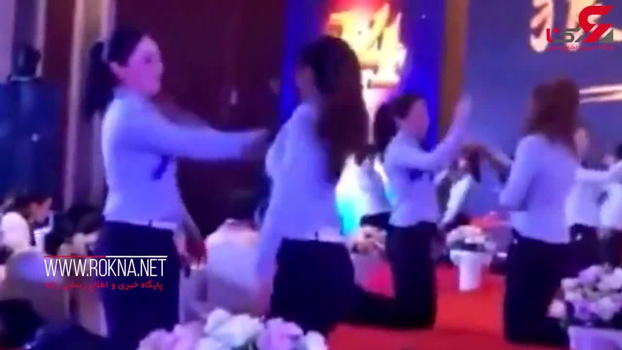 مسابقه سیلی زدن به صورت همکار شرط ماندن در یک مرکز زیبایی چینی فیلم